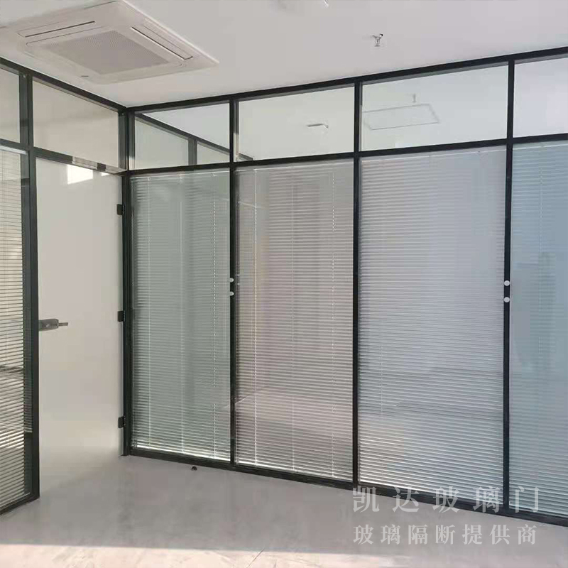 隔斷工程地止，山鋼新天地1012室