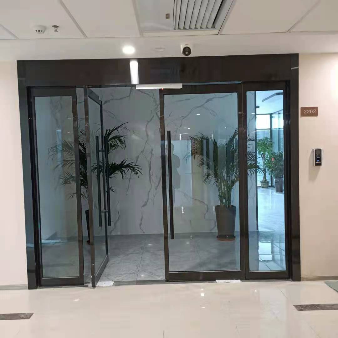 浴室里使用玻璃門到底有什么好處？